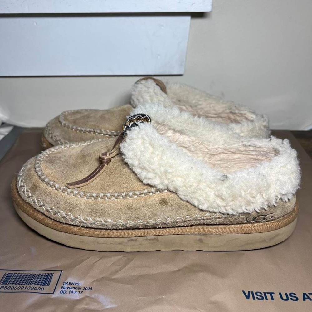 UGG Women's Tasman Alpine slipper booties